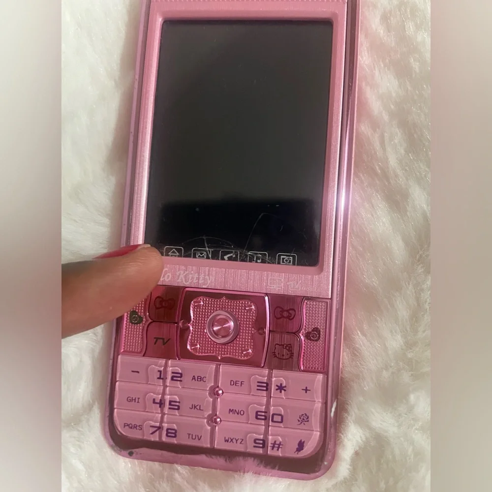 RARE Hello Kitty Kisen K3000 Cell Mobile Phone HK LIMITED EDITION 💕💕💕